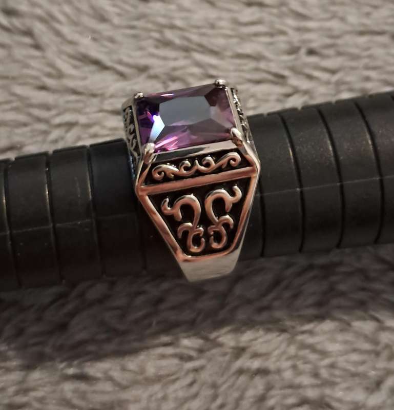 Silver Plated Synthetic Zirconia Ring Size 8