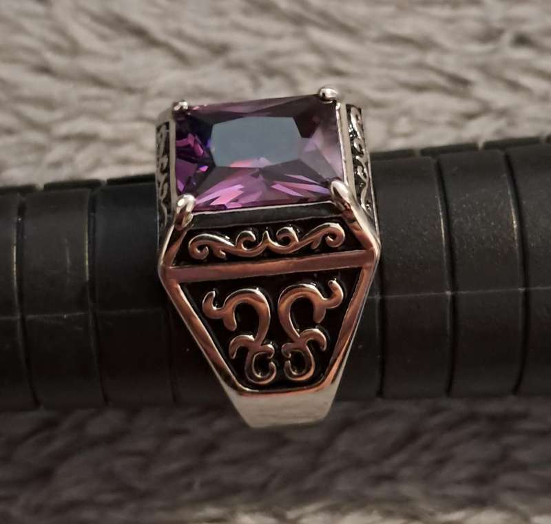 Silver Plated Synthetic Zirconia Ring Size 8
