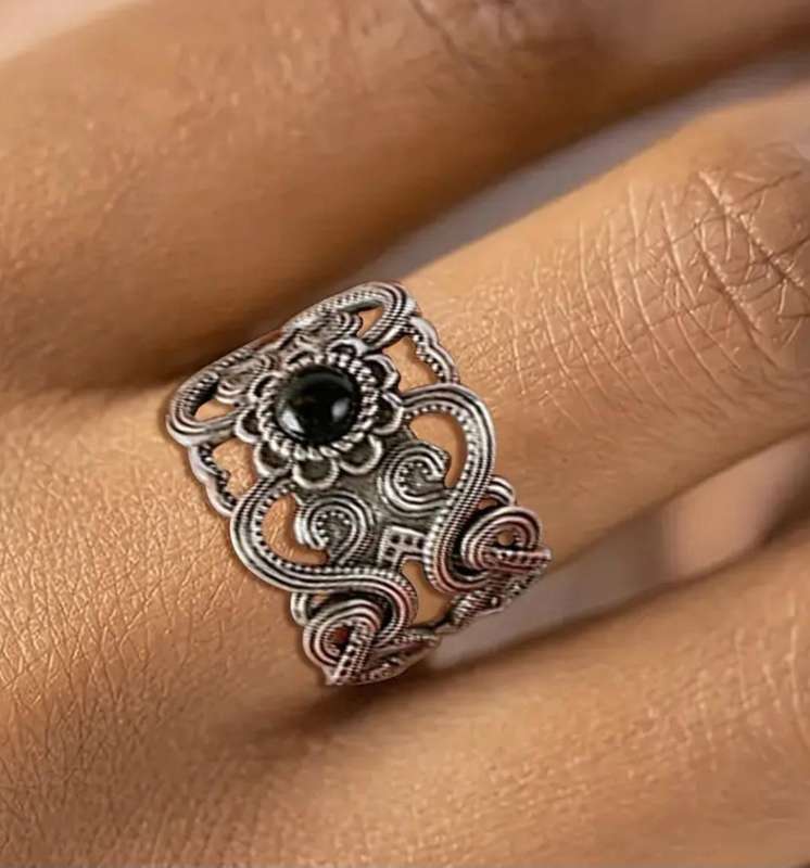 Vintage Style Silver Plated Adjustable Ring