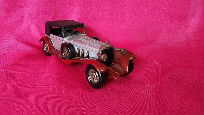 28" Mercedes Benz SS ( Models of Yesteryear)