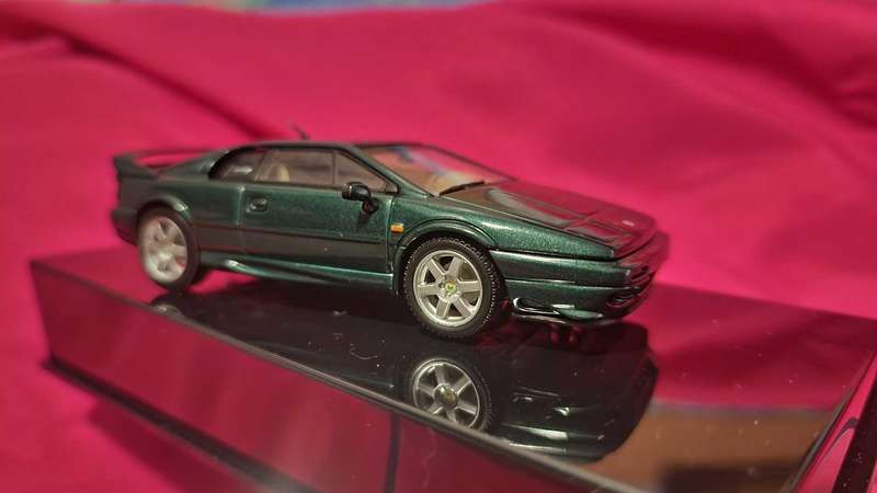 Lotus Esprit II  by Minichamps