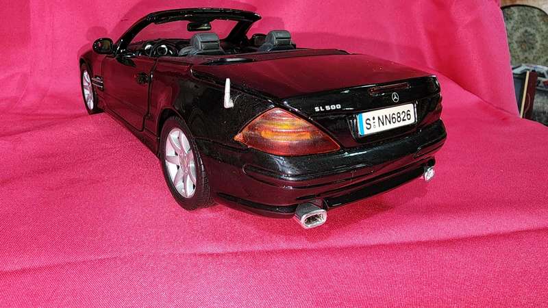 Mercedes SL 500 (1:18)