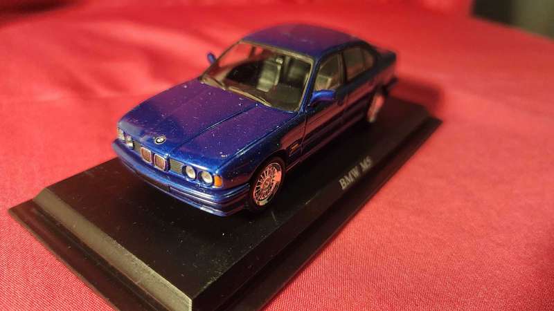 BMW M5 (Old-School) 1:43  Del Prado