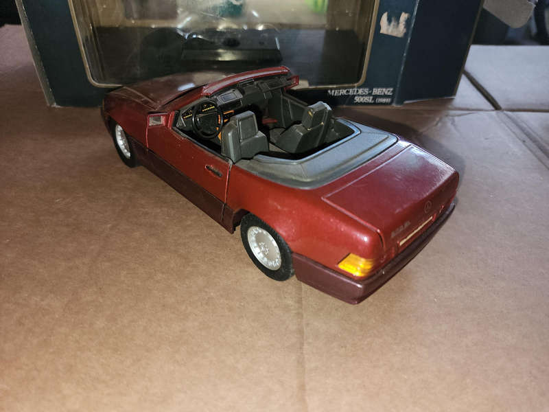 Mercedes Benz 500SL