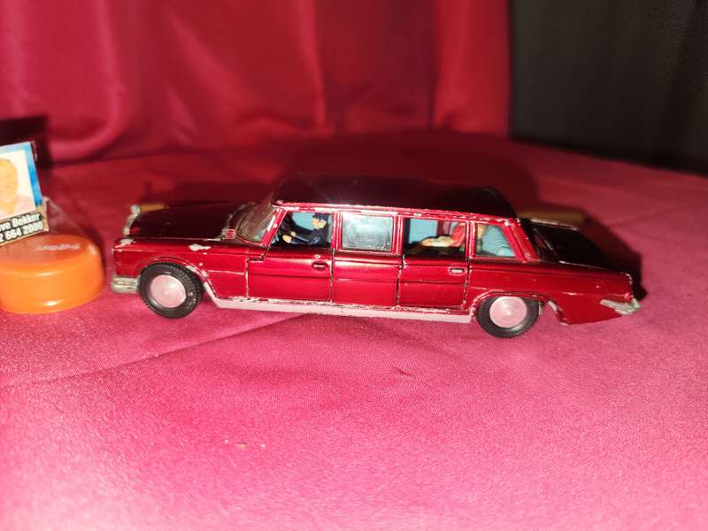 Mercedes 600 Dinky