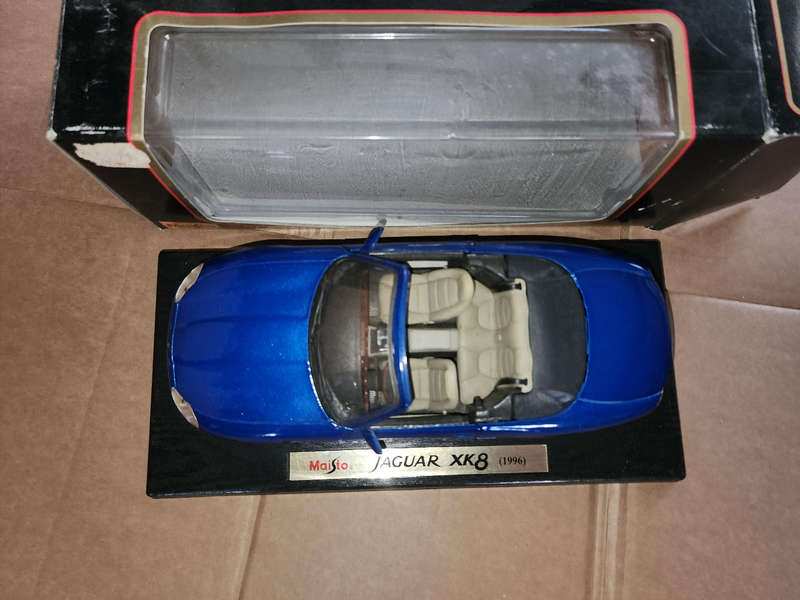 Jaguar XK 8 (1996)