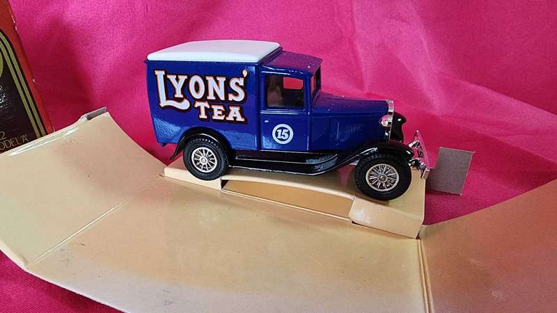 1930" Ford Model A, Ford Van (Tea) Models of Yesteryear