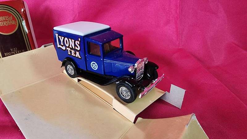 1930" Ford Model A, Ford Van (Tea) Models of Yesteryear