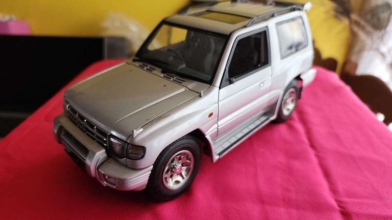 Pajero SWB Blister 1:18 AutoArt
