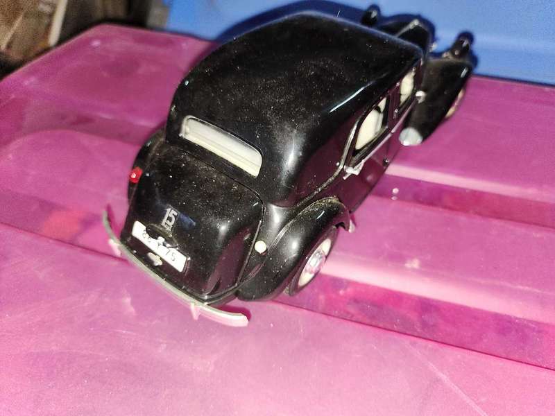 Citroen model 1:18