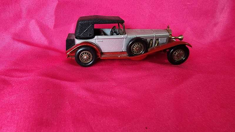 28" Mercedes Benz SS ( Models of Yesteryear)