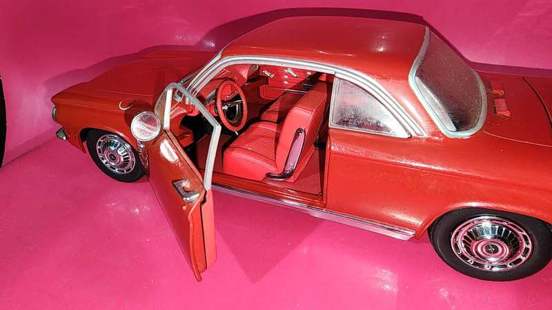 Chevrolet Corvair ( Air-Cooled ) 1:18 by Sunstar