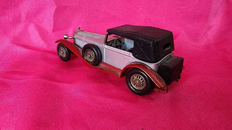 28" Mercedes Benz SS ( Models of Yesteryear)