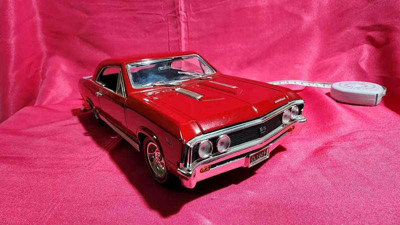Chevrolet Super Sport (1:18)