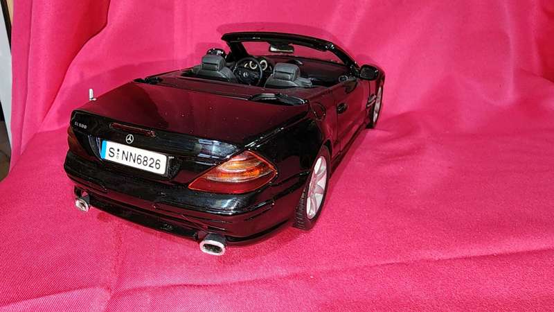 Mercedes SL 500 (1:18)