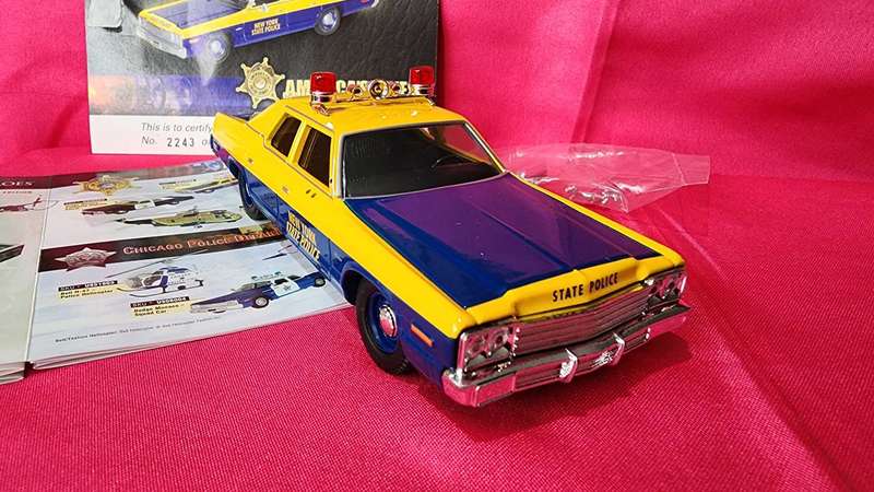 Dodge Police Car (1:43) Corgi