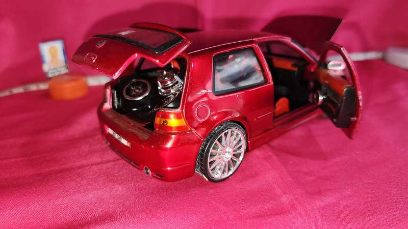 Pimped-Up Golf 4, R 32 (1:24)