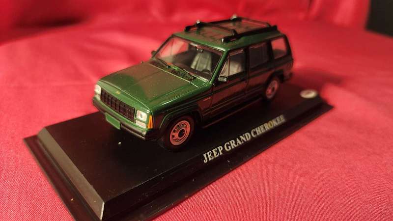 Jeep Grand Cherokee (1:43) Del Prado