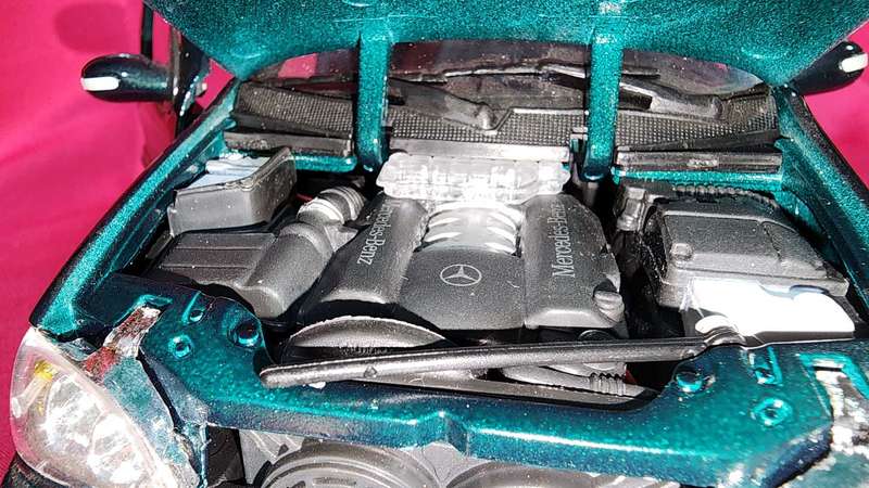 Mercedes ML (1:18)