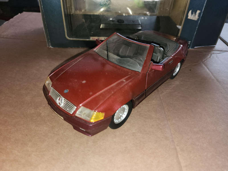 Mercedes Benz 500SL