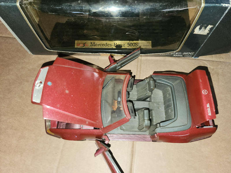 Mercedes Benz 500SL