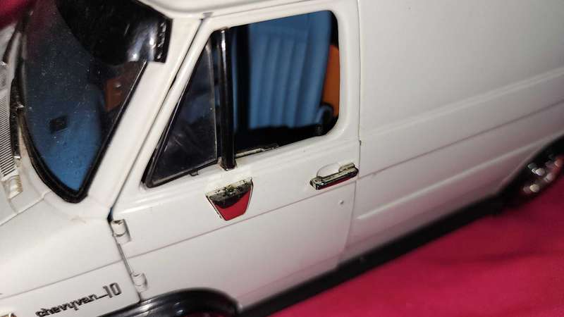 Chevyvan 10 "Highway 61" (1:18)