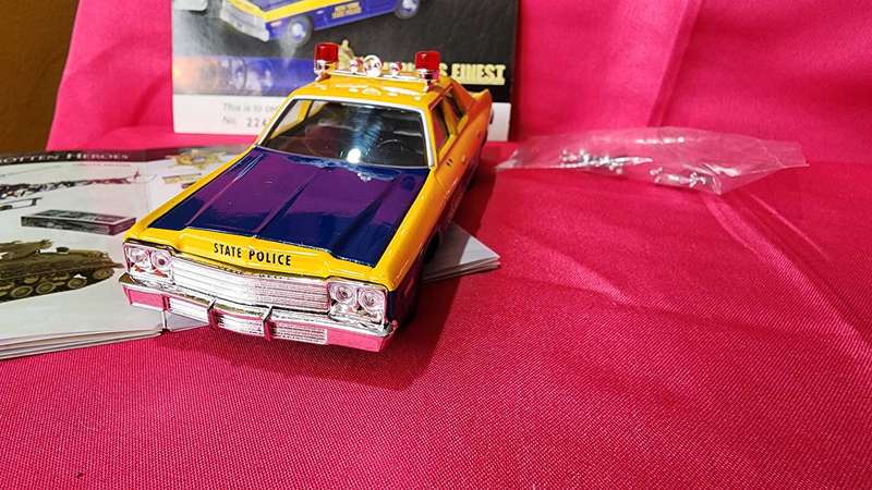 Dodge Police Car (1:43) Corgi