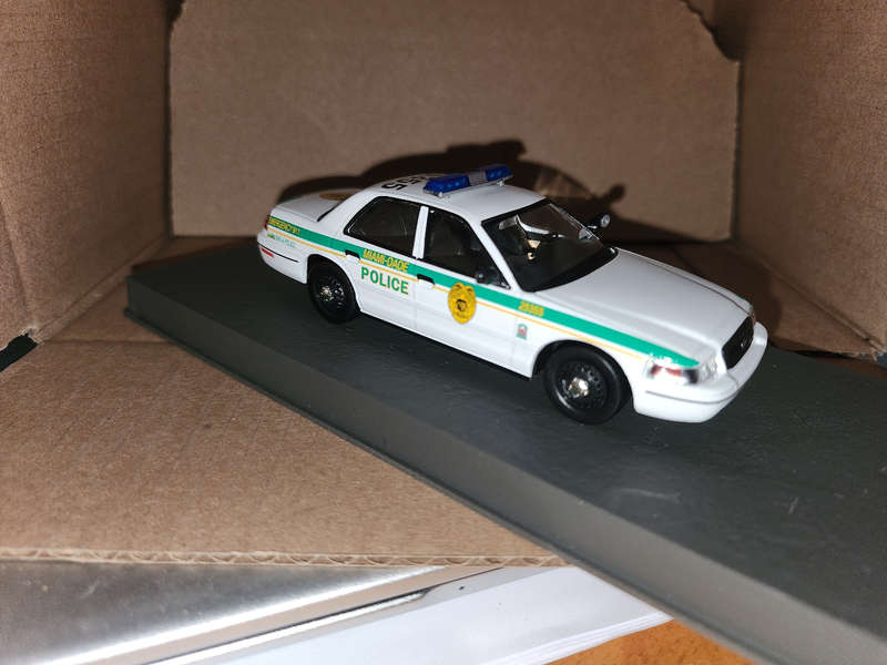 Ford Crown Victor Police 1:43