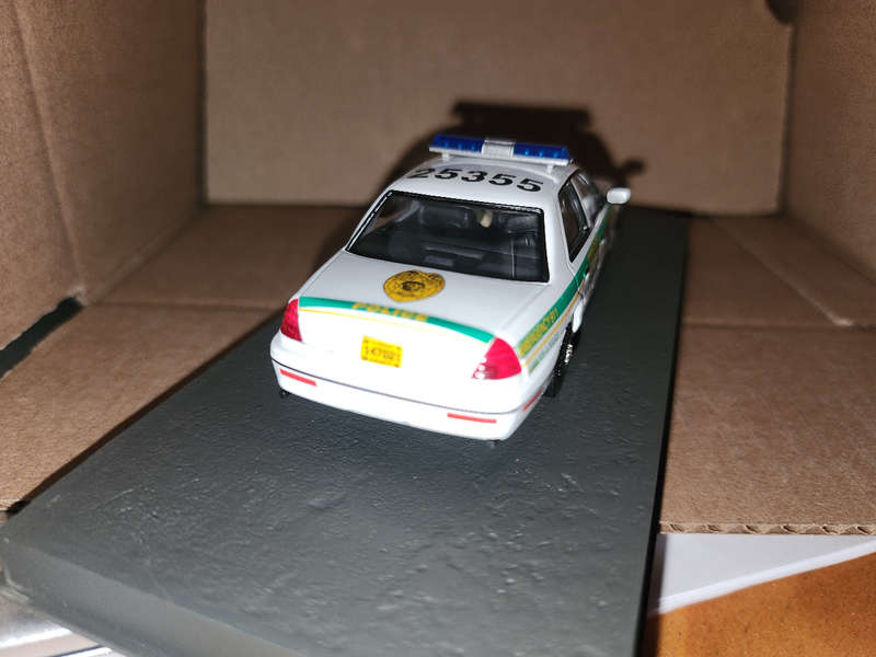 Ford Crown Victor Police 1:43