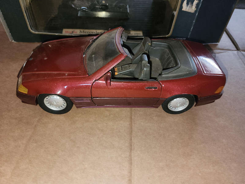 Mercedes Benz 500SL