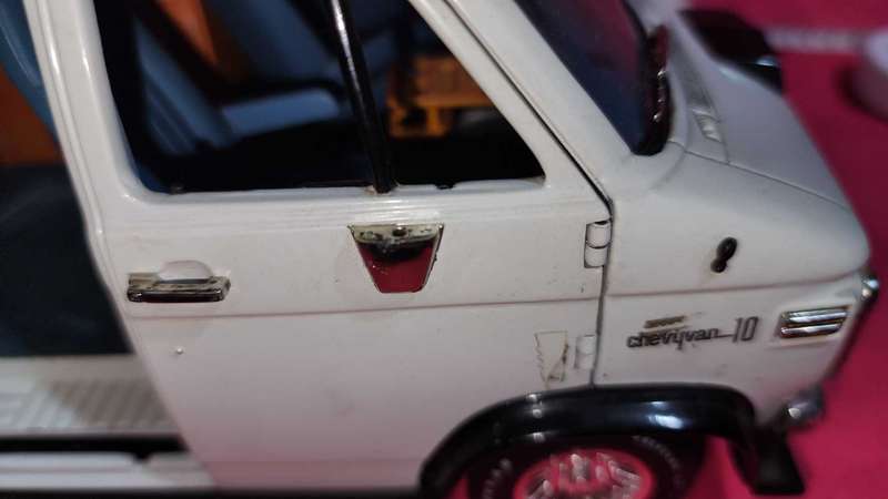Chevyvan 10 "Highway 61" (1:18)