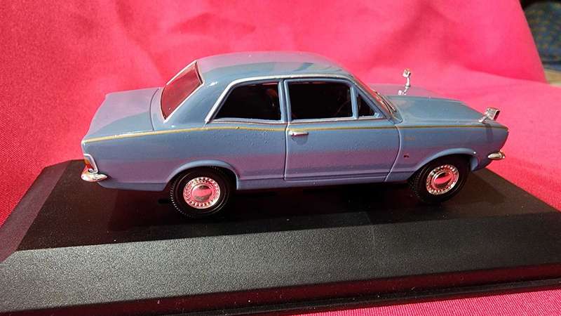 Vauxhall Viva (1:43)