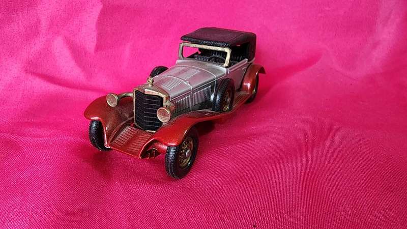 28" Mercedes Benz SS ( Models of Yesteryear)