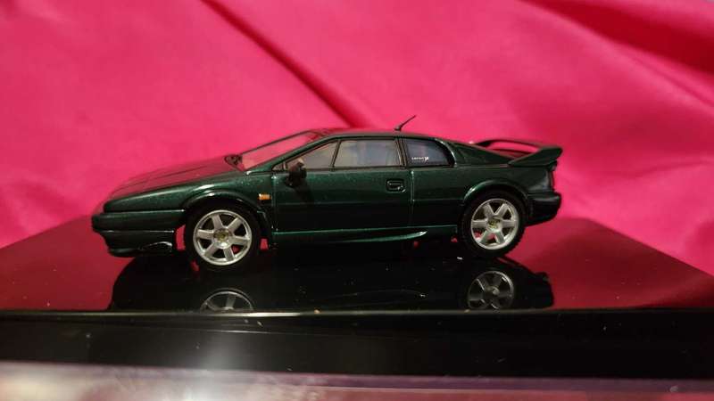 Lotus Esprit II  by Minichamps