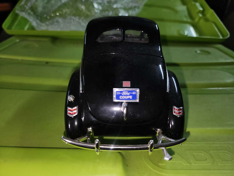 40 Gord Coupé (1:18) Motormax