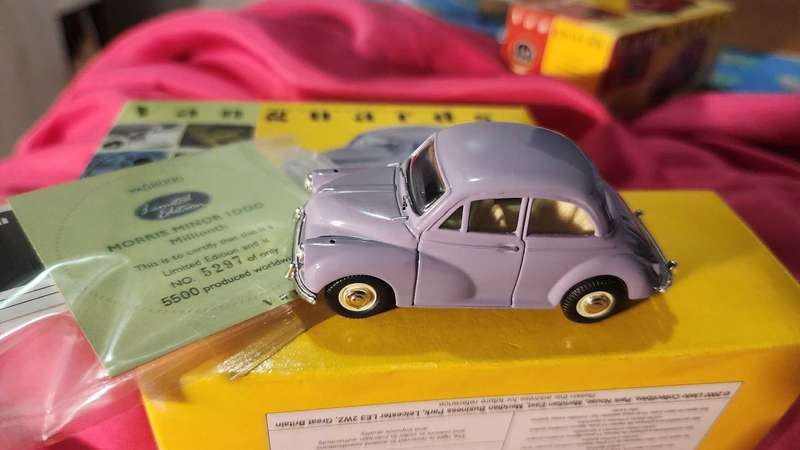 Morris Minor 100  By Vanguards