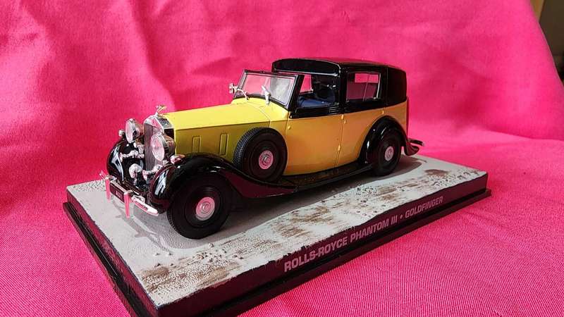 Rolls Royce Phantom III  (1:43) James Bond