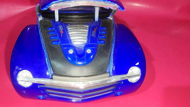 Chevy SSR Pick-Up Maisto 1:18