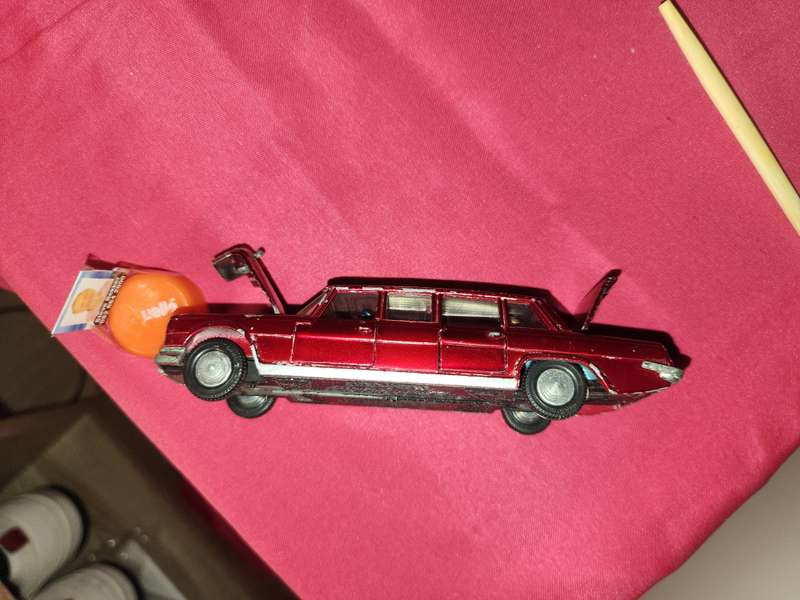 Mercedes 600 Dinky