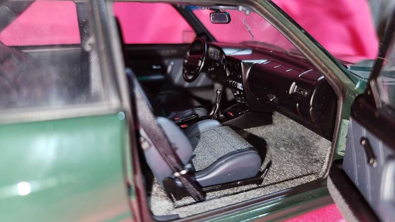 Audi Quattro (Legendary Car) 1:18 AutoArt