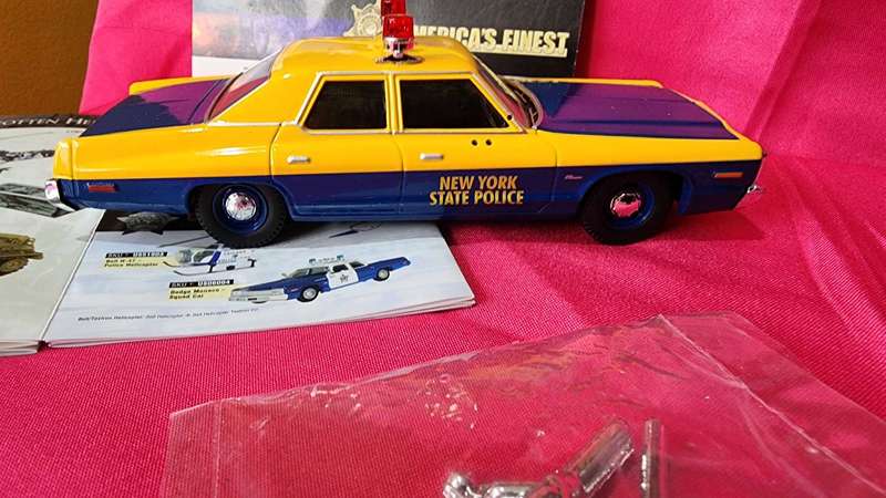 Dodge Police Car (1:43) Corgi