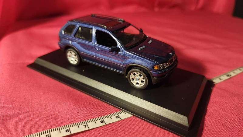 BMW X5  (1:43)  Del Prado