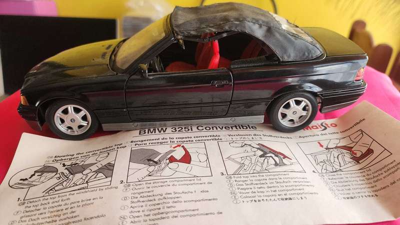 BMW 325i "E36" Convertible  Maist { 1,18 }