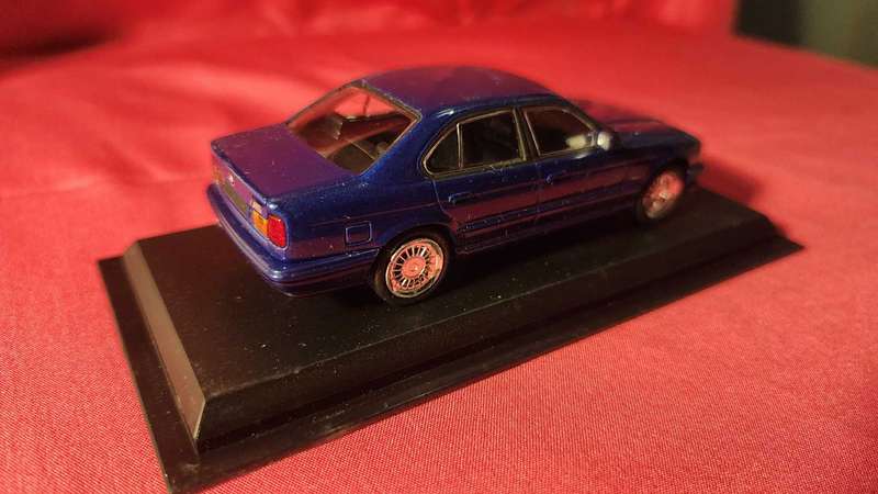 BMW M5 (Old-School) 1:43  Del Prado