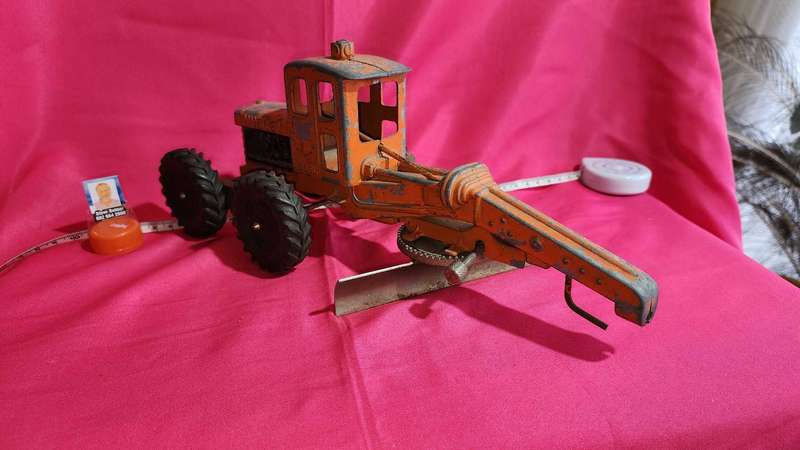 Hubley Diesel Road Grader