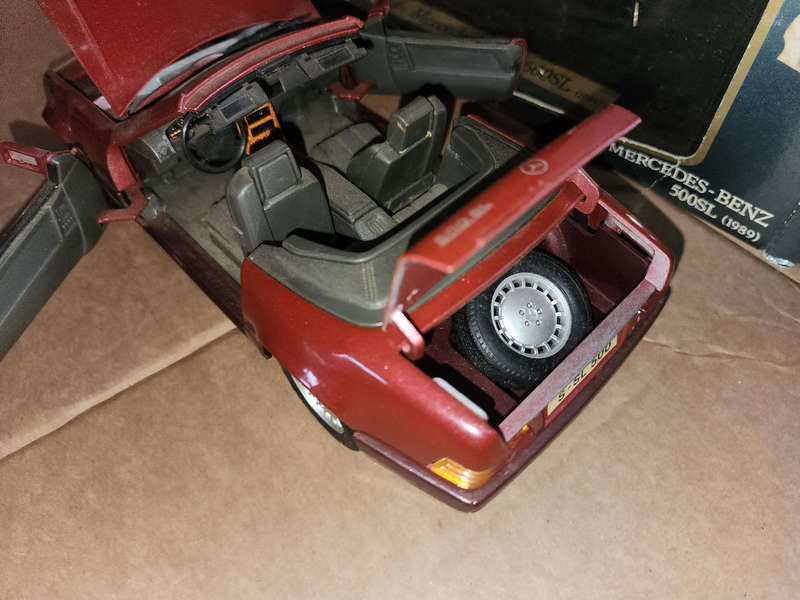 Mercedes Benz 500SL