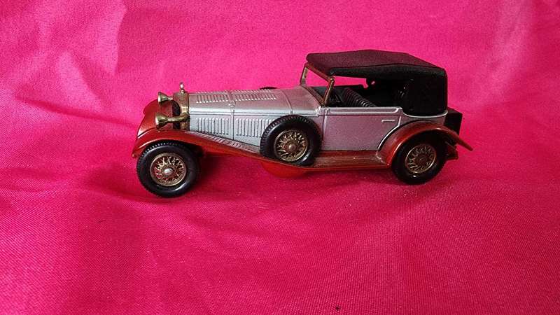 28" Mercedes Benz SS ( Models of Yesteryear)