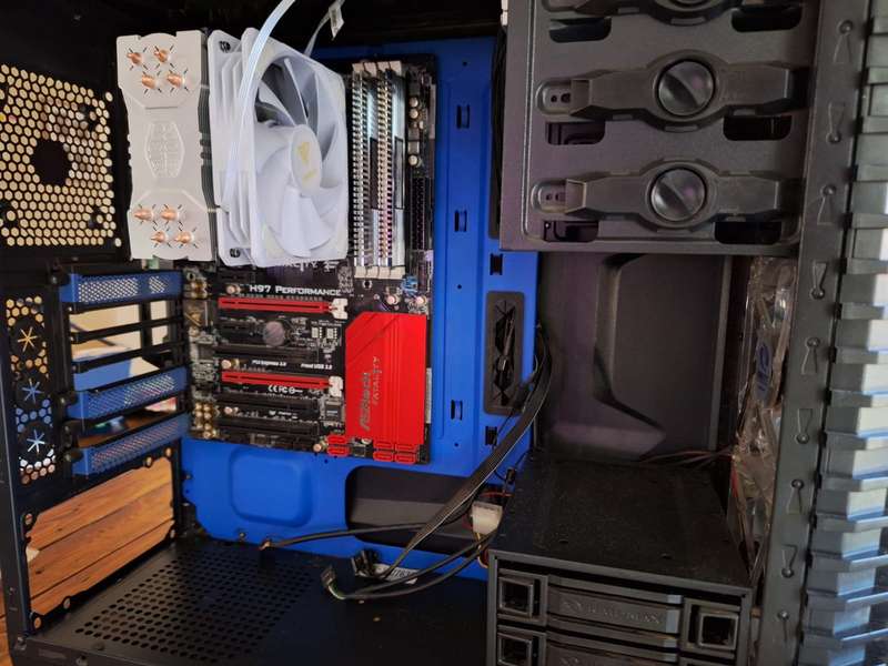 i5 4th Gen Asrock Fatal1ty RX560 Starter Gaming PC *Bargain Buy*