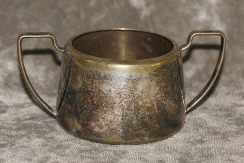 Elkington EPNS hard soldered sugar bowl