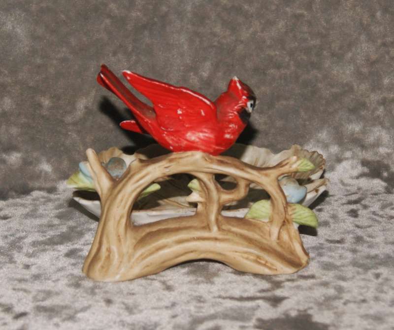 Vintage ceramic red cardinal soap dish